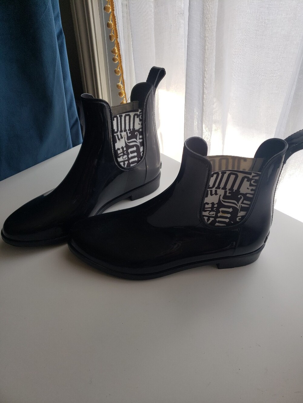 Juicy Couture Women's Romance Rain Boots Black